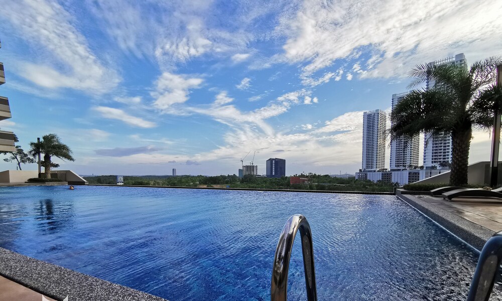 Meridin Medini Homestay Iskandar Puteri Updated Price Reviews Hd Photos Hotels Com