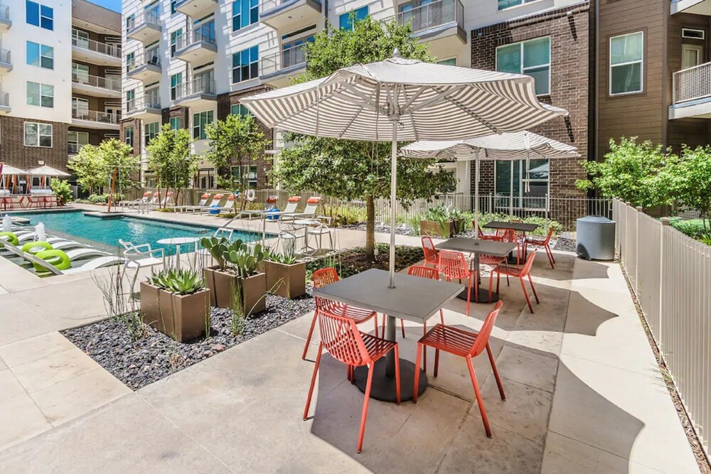 Book 7th Avenue Condos By Barsala In Fort Worth Hotels Com