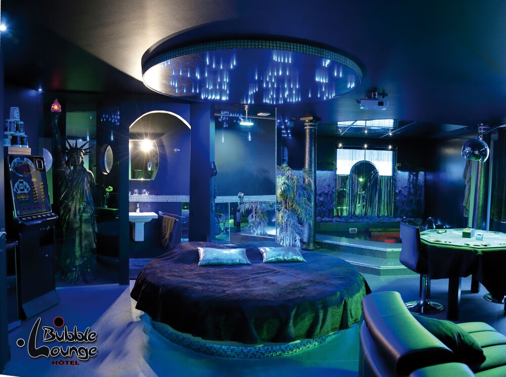 Bubble Lounge In Hooglede Hotels Com