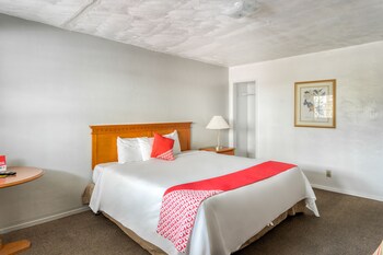 Top 10 Las Vegas Hotels Near Me Last Minute Room Deals