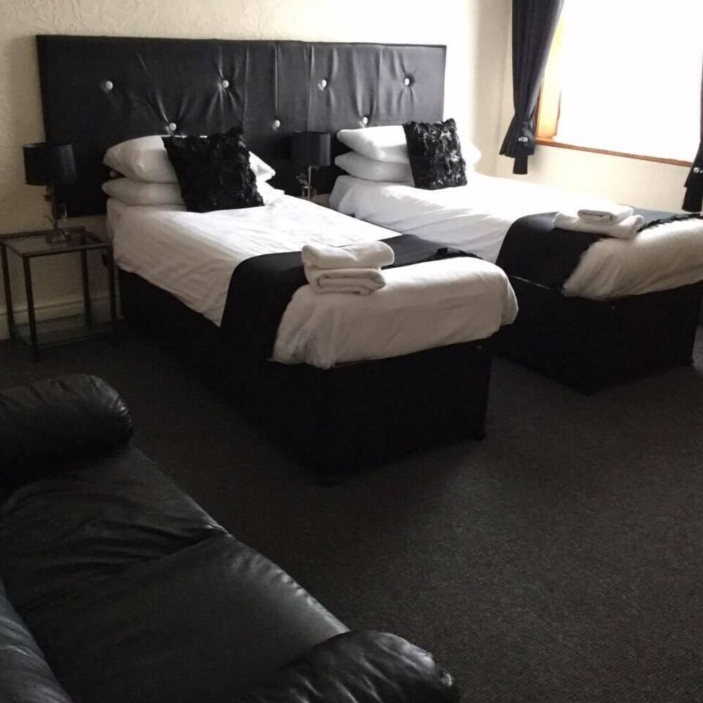Woodlands Guest House Liverpool Info Photos Reviews Book At Hotels Com