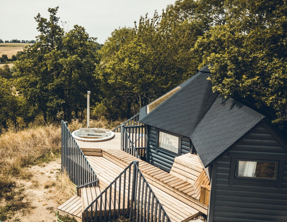 les Insolites de JSK, SaintLeonarddesBois Info, Photos, Reviews