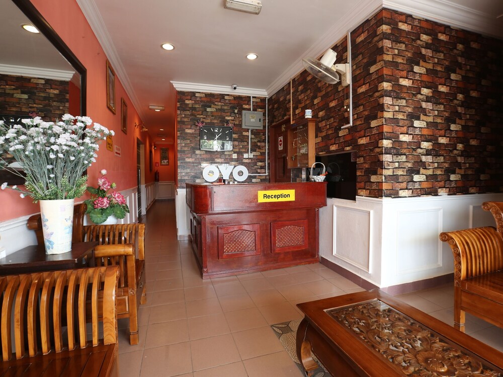 Book Oyo 89498 Sri Seroja Inn Budget Hotel In Kota Bharu Hotels Com