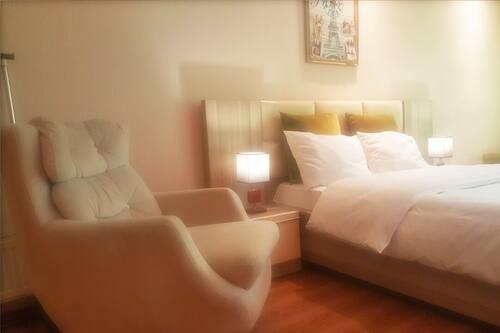 احجز ديسو هوستل آند رومز في تبليسي قارن أسعار الفنادق في تبليسي