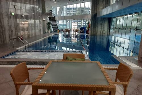 احجز شقة من 3 غرف نوم مع إطلالة رائعة على المرسى في دبي قارن أسعار الفنادق في دبي