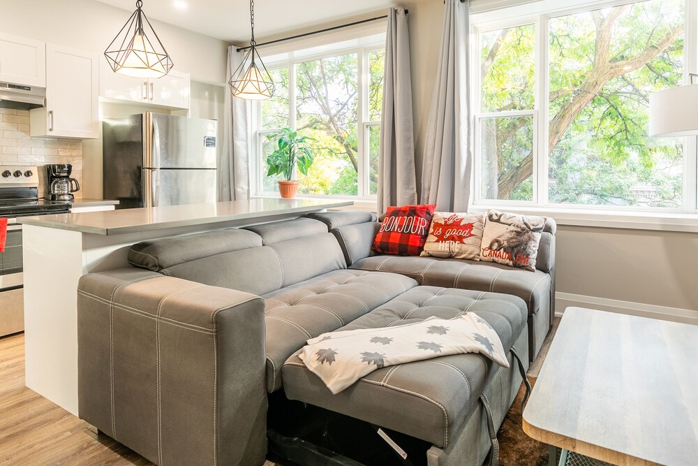 Book Simply Comfort King St Apartments In Hamilton Hotels Com