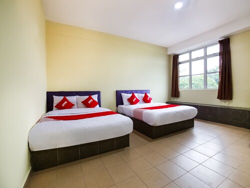 15 Closest Hotels To Bukit Jugra Lighthouse In Jugra Hotels Com