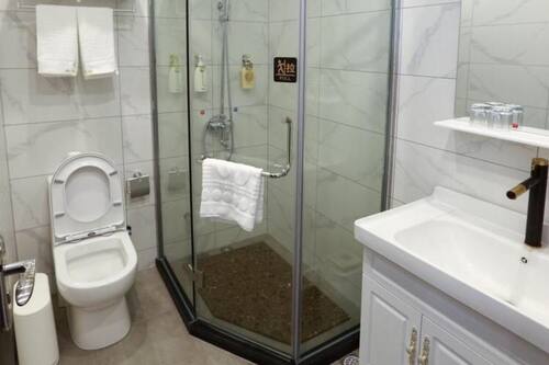 ホテルズドットコム