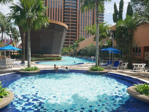 15 Closest Hotels to Lot 10 Shopping Centre in Kuala Lumpur 