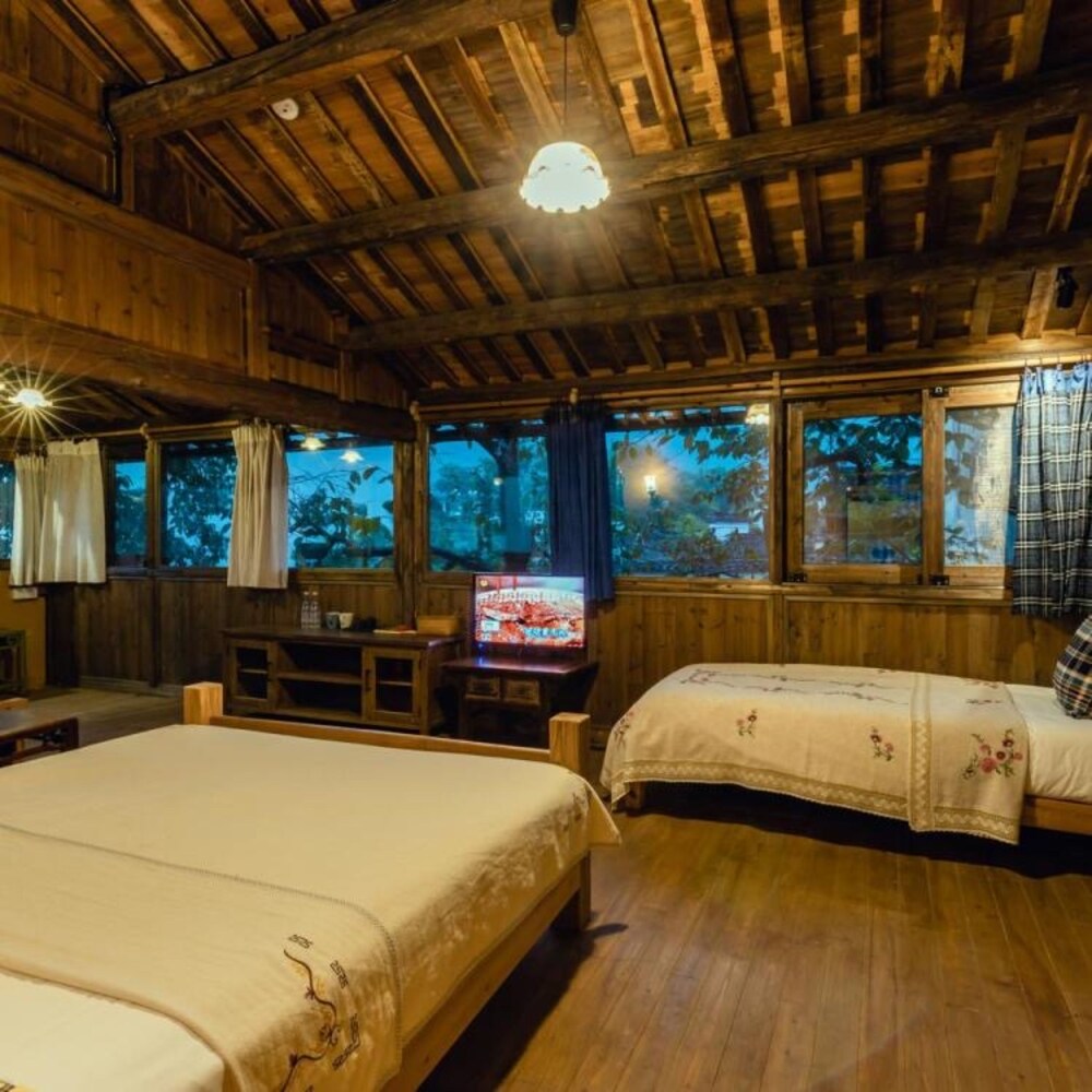 碧山猪栏酒吧乡村客栈