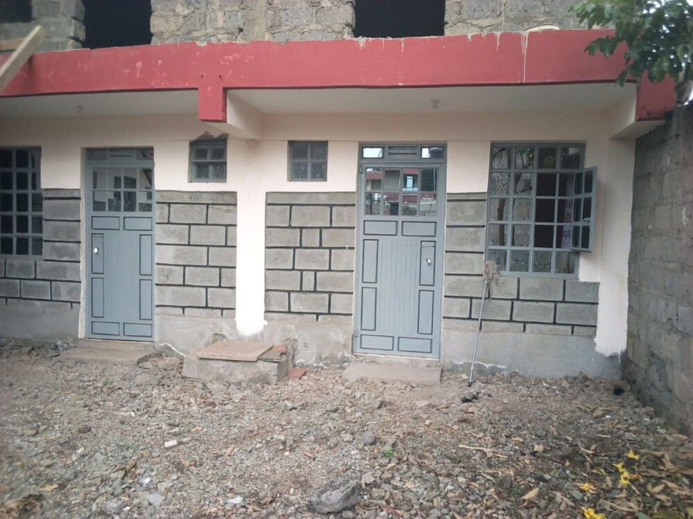 Book Half City Lounge in Ruiru  Hotels.com