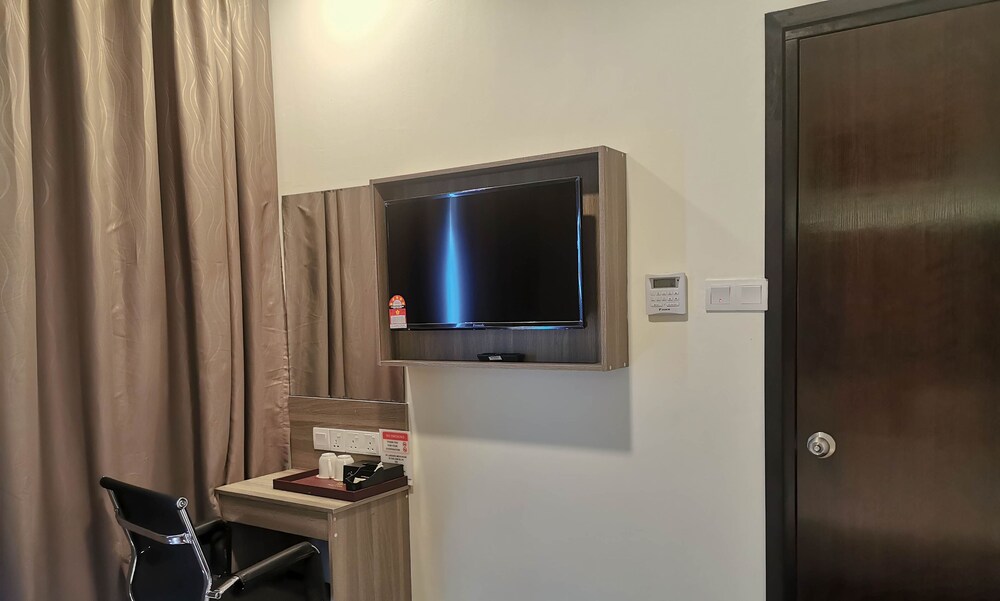 Book Zen Rooms Ambassador Residence In Bintulu Hotels Com