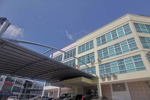 Book Zen Rooms Ambassador Residence In Bintulu Hotels Com