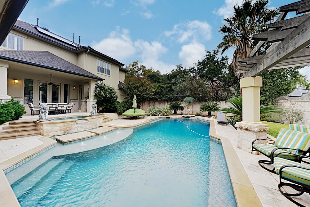 ウエスト レイク ワンダー プライベート プール 屋外キッチン ベッドルーム 6 室 ホーム オースティン の宿泊予約 ホテルズドットコム
