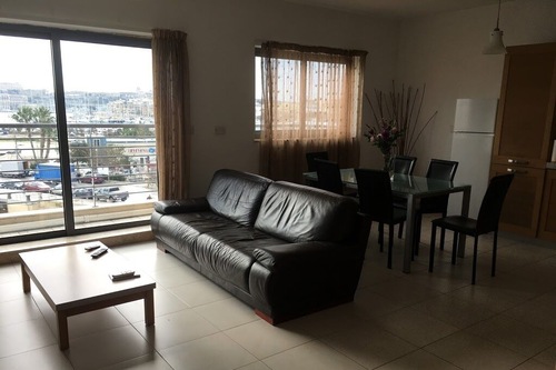 Shore Bridge House In Gzira Hotels Com