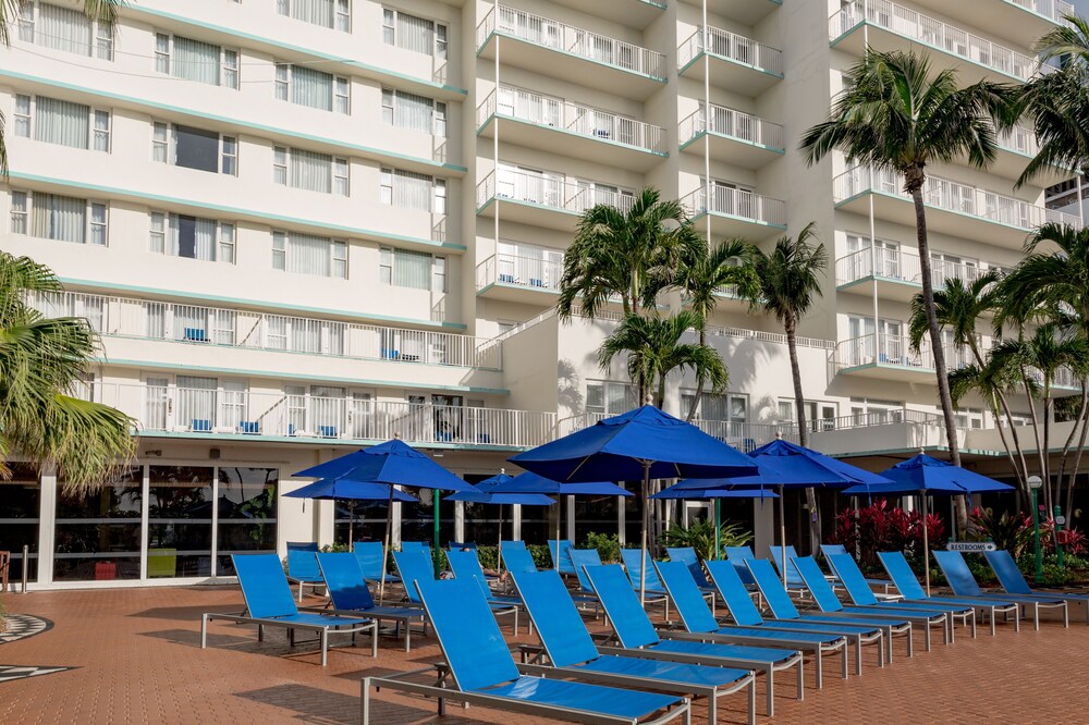 Book Radisson Hotel Miami Beach In Miami Beach Hotelscom