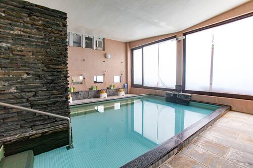 Oyo旅館 山城屋別邸 月の庭 磐梯熱海温泉 郡山 の宿泊予約 ホテルズドットコム Oyo旅館 山城屋別邸 月の庭 磐梯熱海温泉 郡山 の宿泊予約 ホテルズドットコム