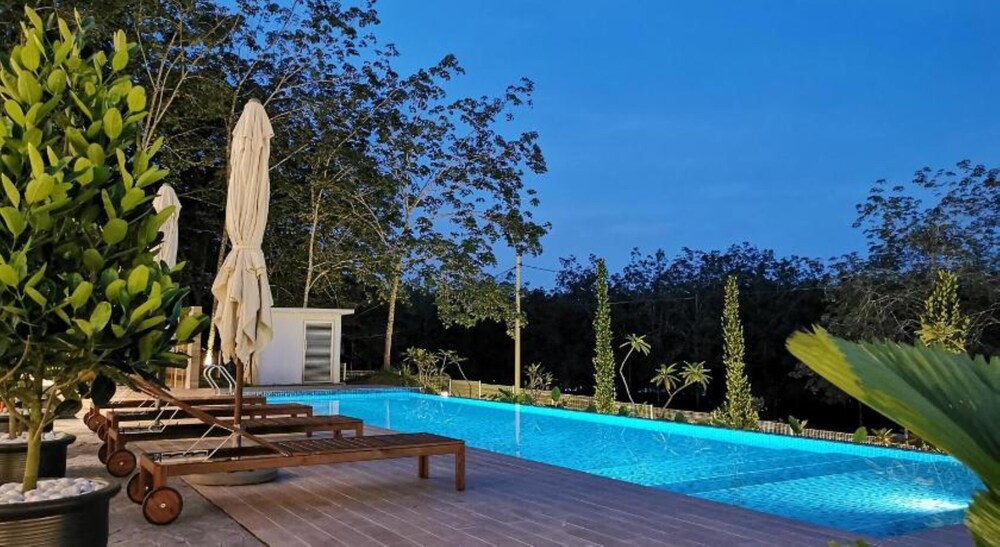 Book The Rubber Escape In Alor Gajah Hotels Com