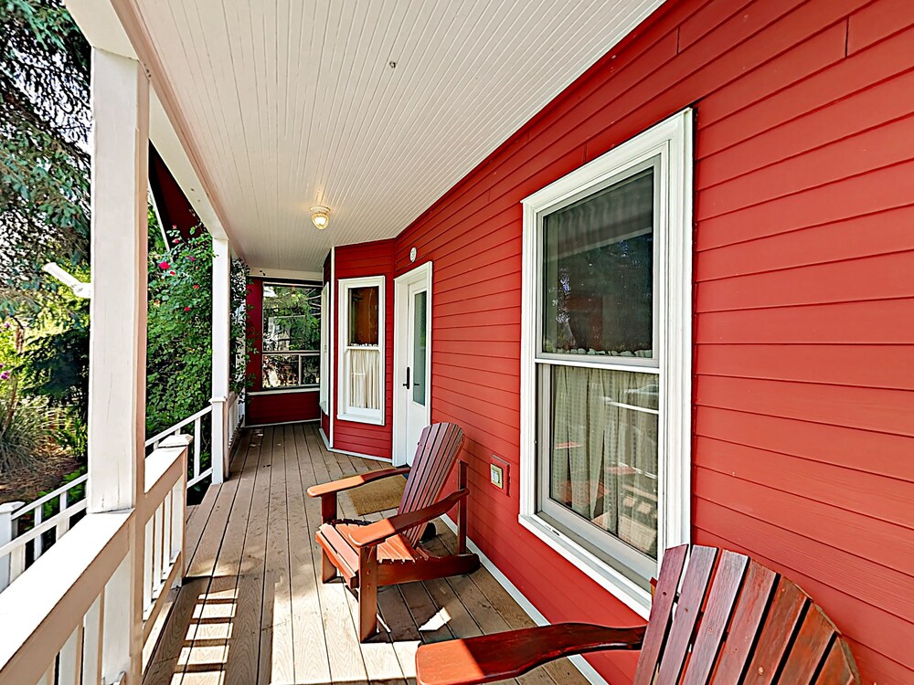 かわいいホーム レストラン お店 公園まで数ブロック ベッドルーム 3 室 シアトル の宿泊予約 ホテルズドットコム