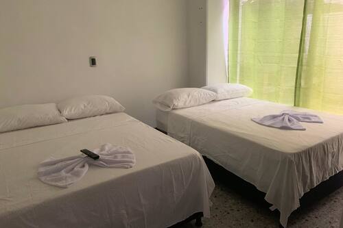 https www hotels com ho1452977952 jardin de la castellana medellin colombia