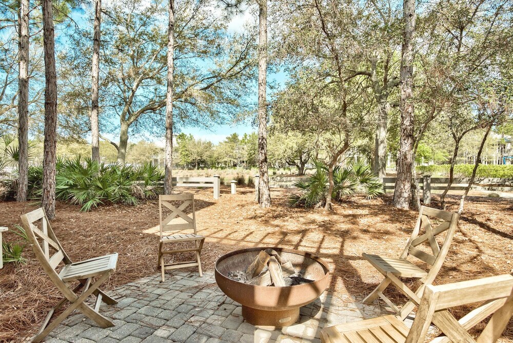 Watercolor By Dune Vacation Rentals Camp District Santa Rosa Beach United States Of America Santa Rosa Beach Hotel Discounts Hotels Com