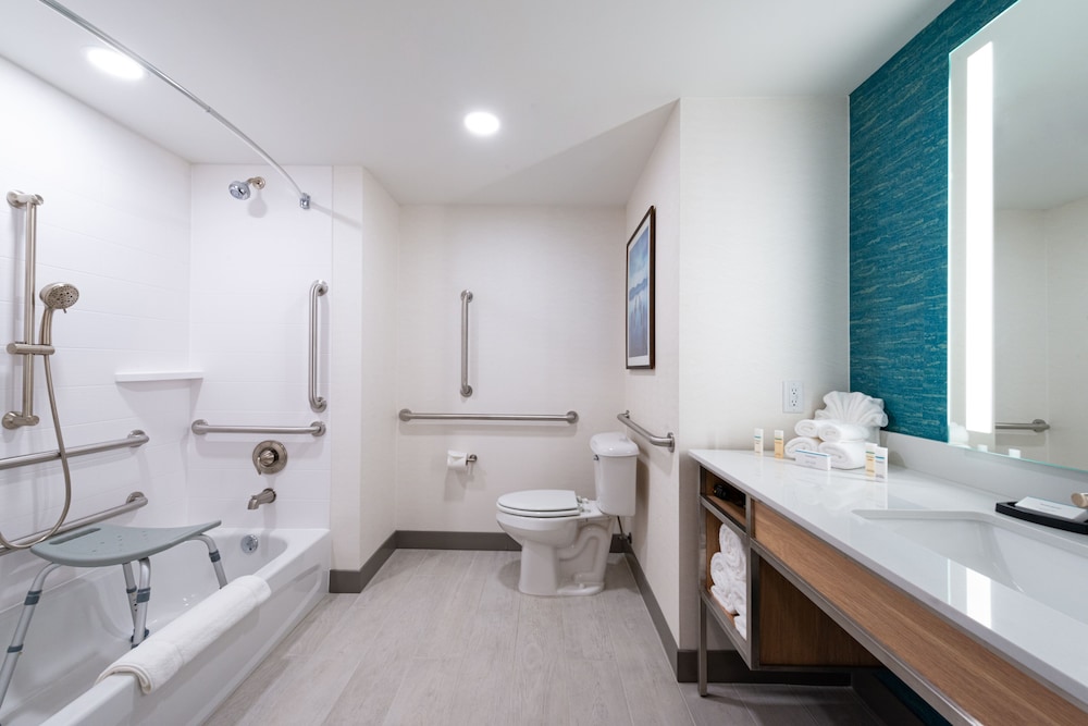 Book Hilton Garden Inn Seattle Lynnwood Wa In Lynnwood Hotels Com