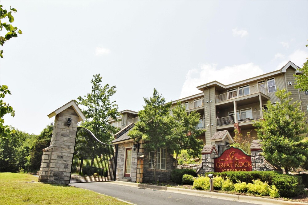 Folding Footrest By Oakridge Business Industrial Footrests Azaltimes Com