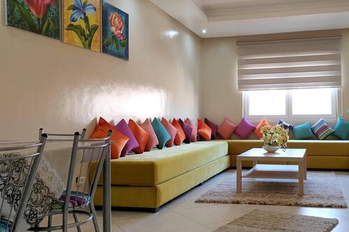 احجز شقة من 2 غرف نوم في الجديدة مع إطلالة رائعة على المدينة وشرفة مفروشة وواي فاي تبع د 4 كم عن الشاطئ في الجديدة قارن أسعار الفنادق في الجديدة