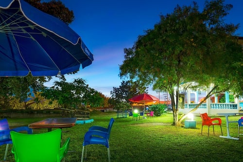 Falls Executive Guest House (Kintampo, Ghana), Kintampo hotel discounts | Hotels.com