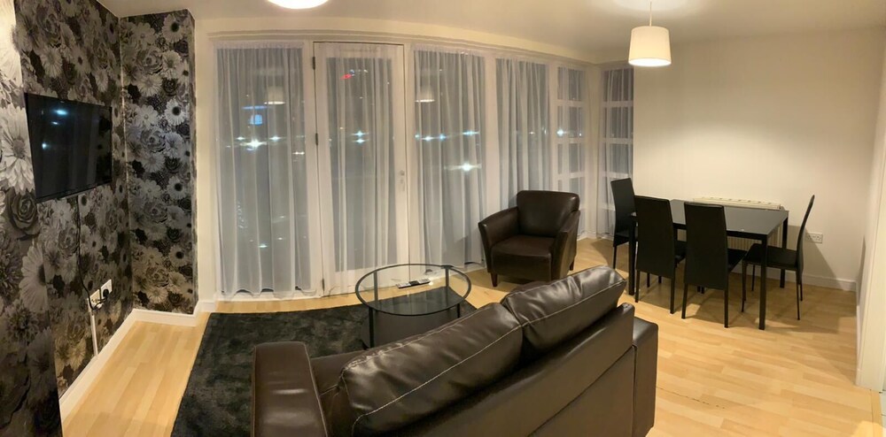 Book Royal Albert Dock Apartments In Liverpool Hotels Com