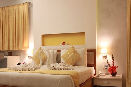 Hotel Golden Leaf Resort In Jamshedpur Hotels Com