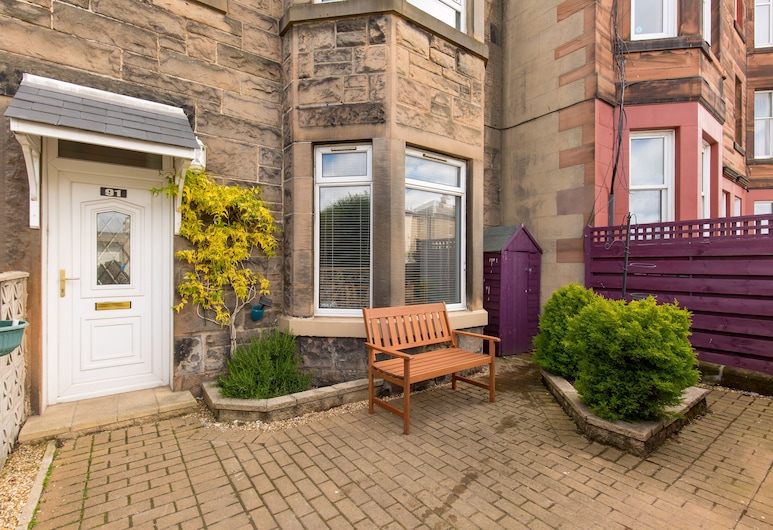 Book 414 Lochend Road Apartment In Edinburgh Hotels Com Book 414 Lochend Road Apartment In Edinburgh Hotels Com