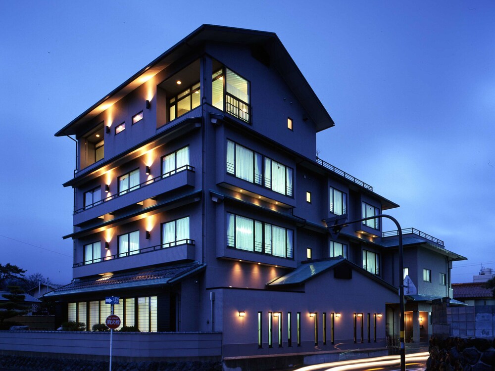 Book Uminomieruyado Muramiya In Takahama Hotels Com