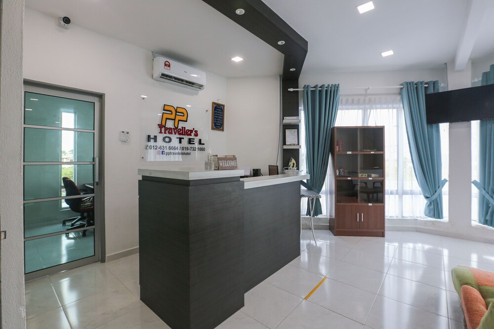 Book Oyo 89859 Pp Traveller S Hotel In Pasir Puteh Hotels Com