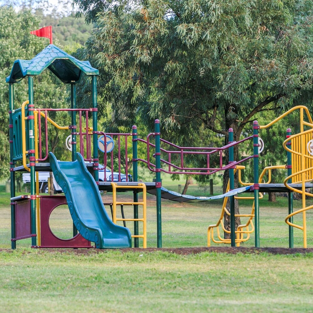 Book Reflections Holiday Parks Lake Glenbawn In Glenbawn Hotels Com