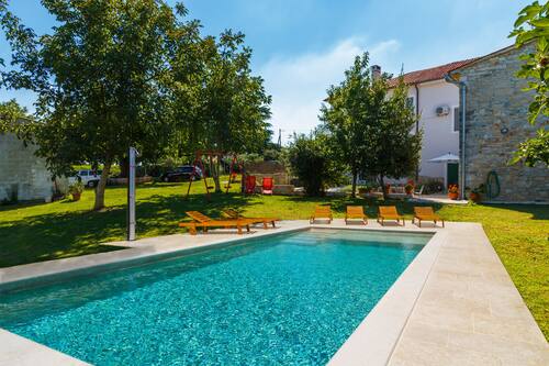 ストーン ハウス フルラニ ウィズ ア ラブリー ガーデン スヴェトヴィンチェナト の宿泊予約 ホテルズドットコム ストーン ハウス フルラニ ウィズ ア ラブリー ガーデン スヴェトヴィンチェナト の宿泊予約 ホテルズドットコム