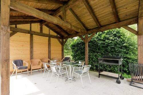 ブリジーにある華麗なヴィラ サウナ 屋根付きテラス バーベキュー設備付き グヴィー の宿泊予約 ホテルズドットコム ブリジーにある華麗なヴィラ サウナ 屋根付きテラス バーベキュー設備付き グヴィー の宿泊予約 ホテルズドットコム