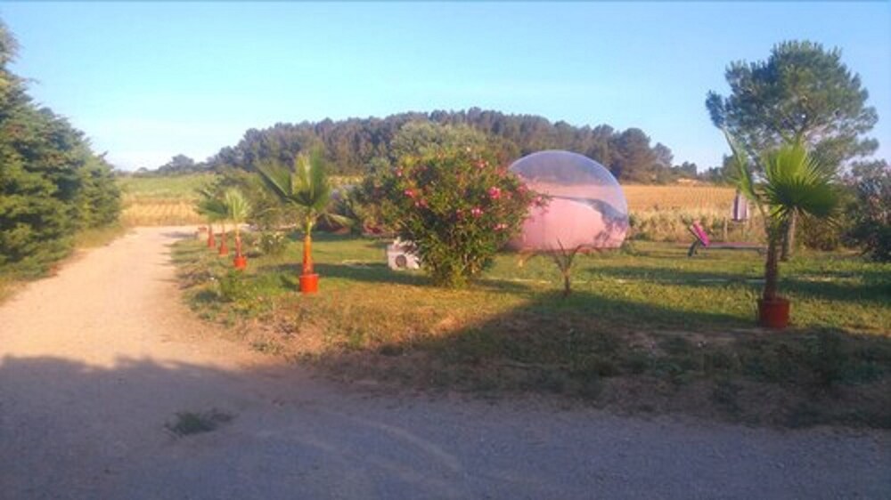 Les Chambres Bulles Du Chateau Belvize Bize Minervois Hotels Com