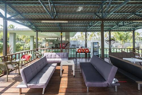 Oyo 89899 Cempaka Inn Chalet Kuantan Updated Price Reviews Hd Photos Hotels Com