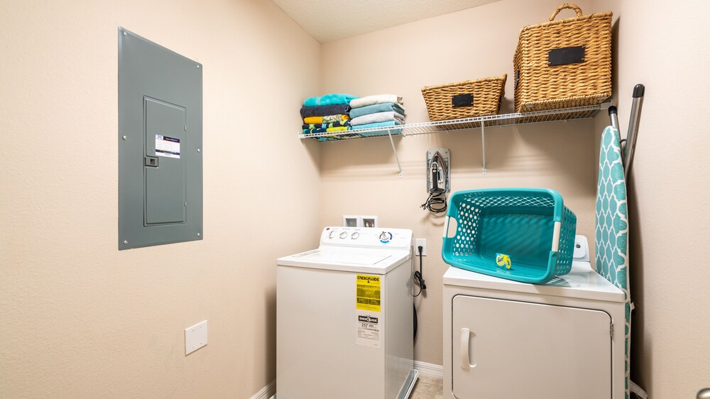 مكتب دافنبورت Png