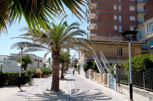 グロッタンマーレ モン アムール マリーナ グランデ マリーナ ピッコラ グロッタンマーレ の宿泊予約 ホテルズドットコム グロッタンマーレ モン アムール マリーナ グランデ マリーナ ピッコラ グロッタンマーレ の宿泊予約 ホテルズドットコム