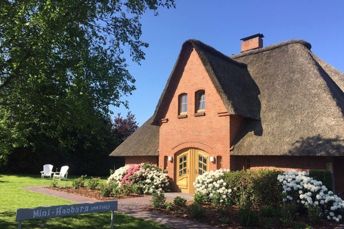 Book Ferienhaus Mini Haubarg In Tating Hotels Com