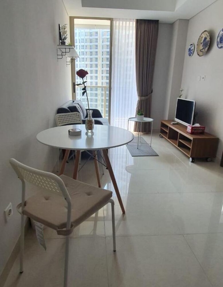 Book Pamengkang Apartment Taman Anggrek Residence In Jakarta Hotels Com