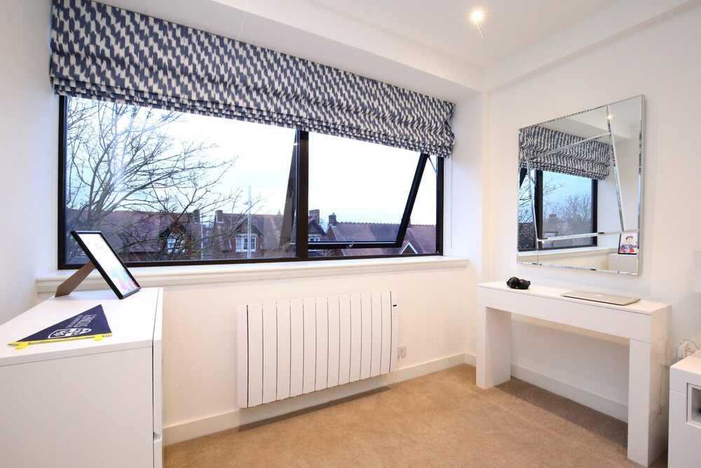 モダンなオックスフォード アパートメント キング サイズ ベッド オックスフォード の宿泊予約 ホテルズドットコム