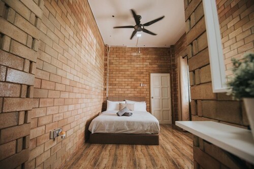 9 Cheap Marang Hotels From Nz 21 Marang Hotel Discounts Hotels Com