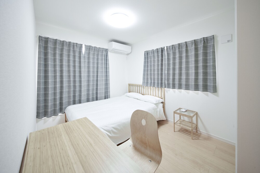 احجز Neihan Yakyo House في أوساكا قارن أسعار الفنادق في أوساكا