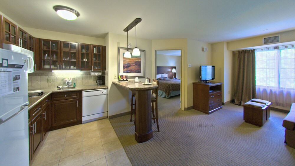Book Staybridge Suites East Stroudsburg Poconos In Staybridge Suites East Stroudsburg Poconos Suite 1 King Bed