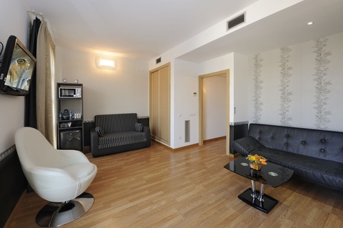 Book Apartments Hostemplo Suites In Barcelona Hotels Com