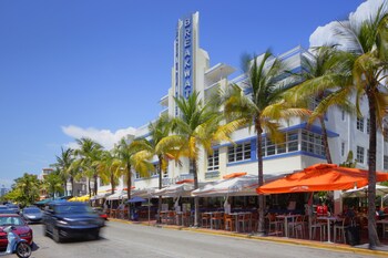 Bu Miami Beach Üç Yıldızlı Otelini Seçin