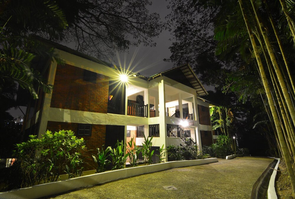 Philea Mines Beach Resort Seri Kembangan Updated Price Reviews Hd Photos Hotels Com